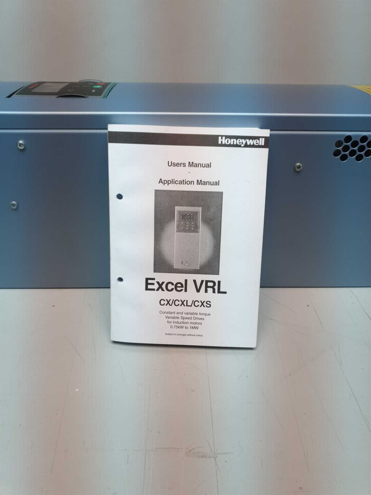 Preview: Frequenzumrichter 3 208-240 V 15KW Honeywell CXS0150V32G2C1