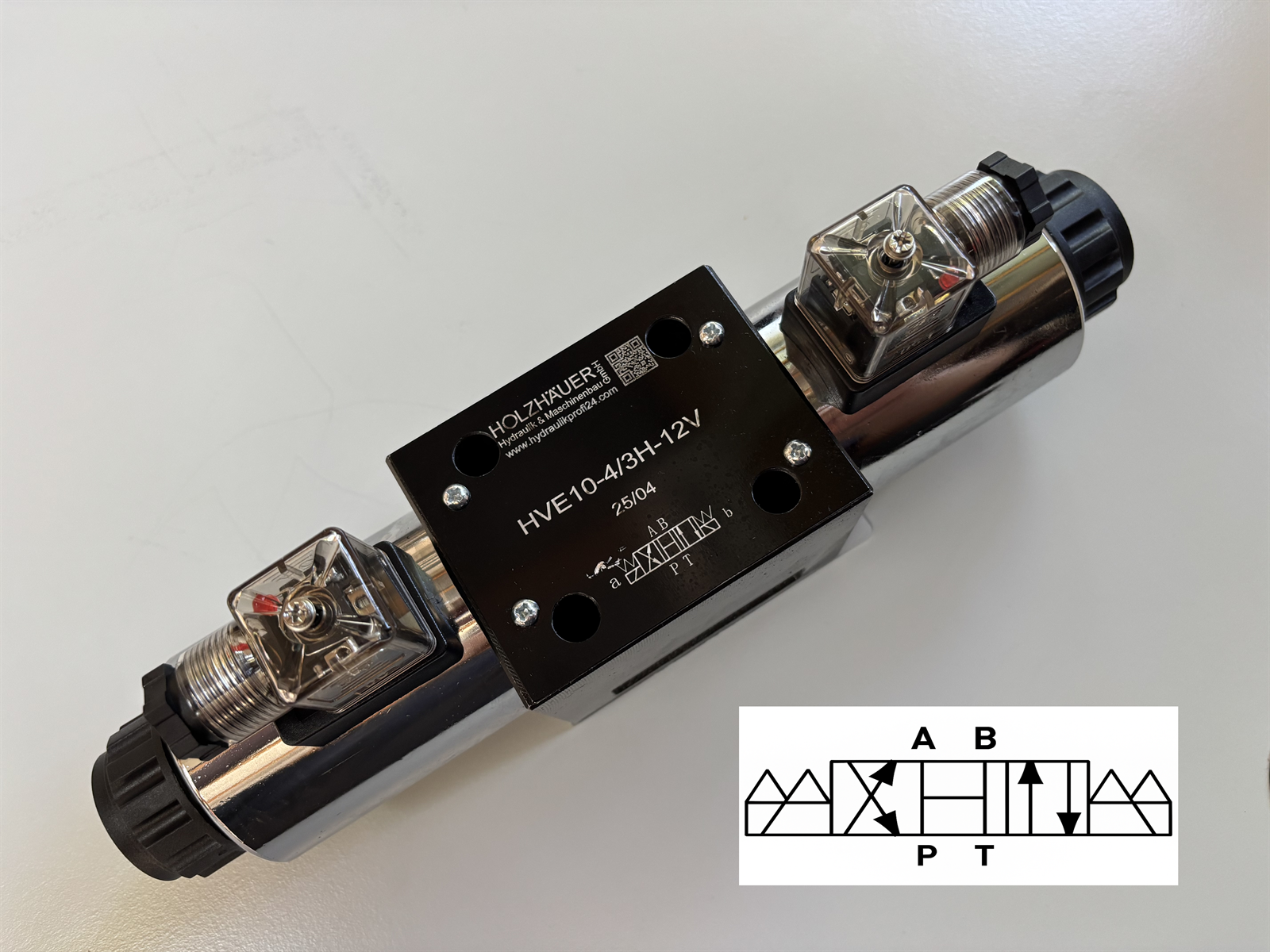Preview: Hydraulikventil 4/3-Wege NG10 P,T,A,B offen 230 VDC