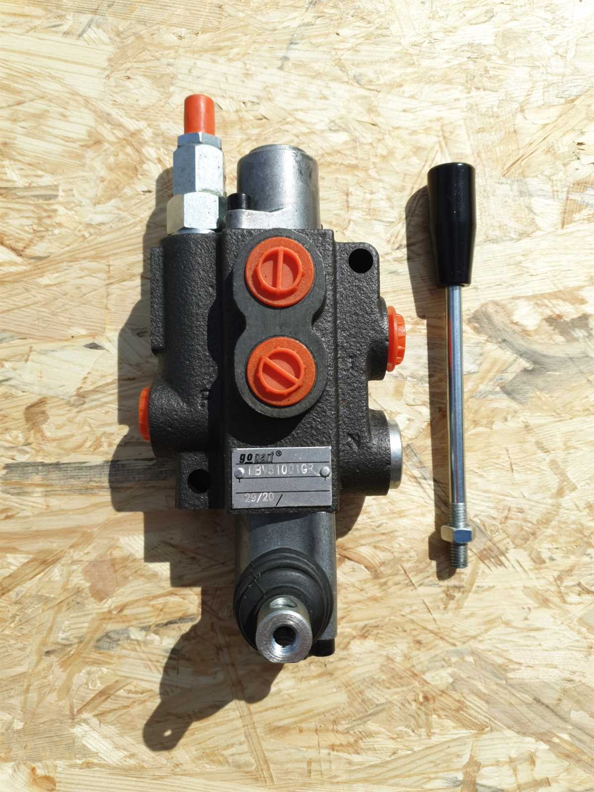 Preview: Hydraulikventil Steuerventil Monoblock Ventil lackiert Industriequalität 1 DW 45 L/min