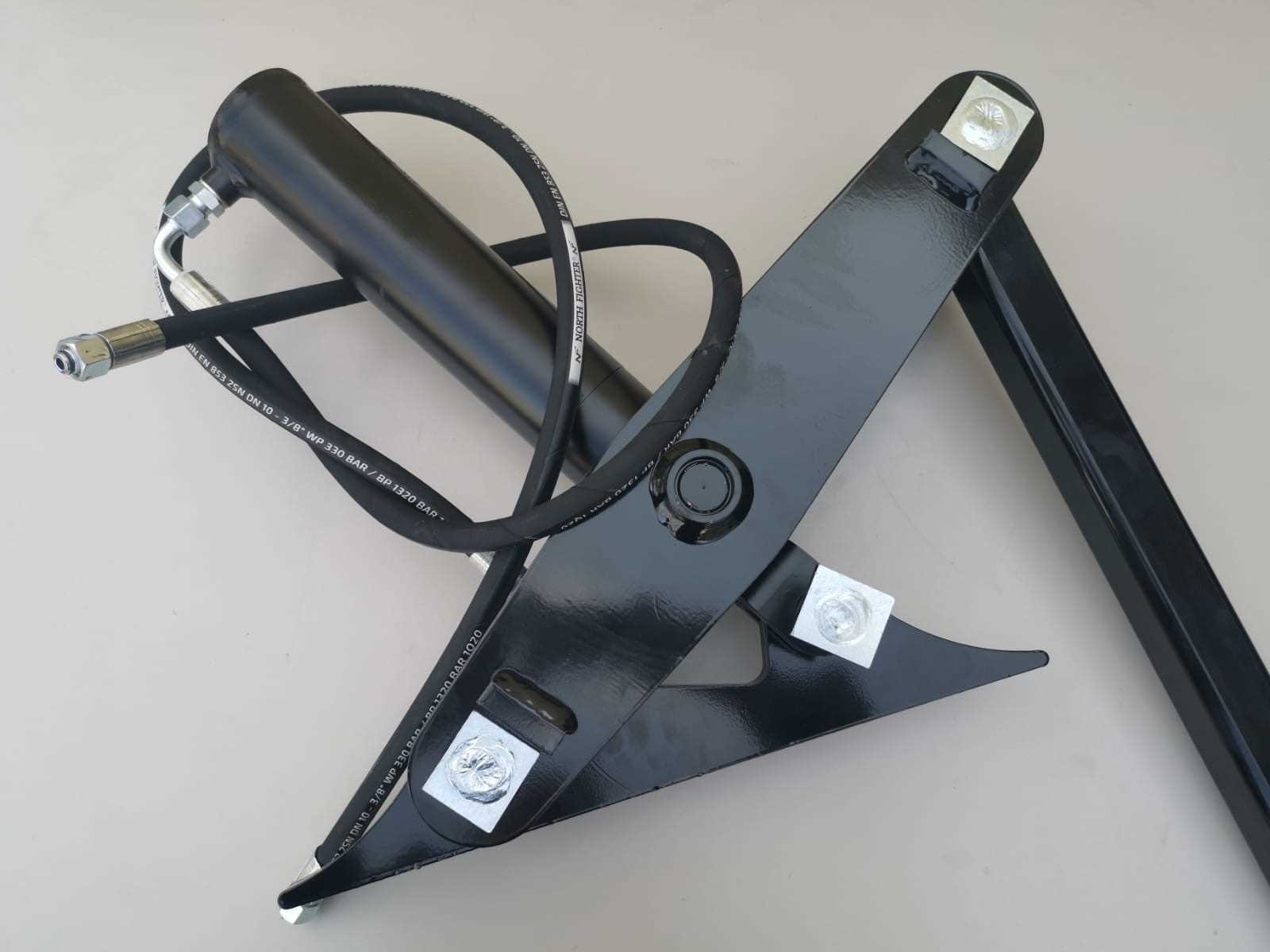 Preview: Hydraulische Gerätebetätigung Zweizylinder Industriefrontlader Schlepper .