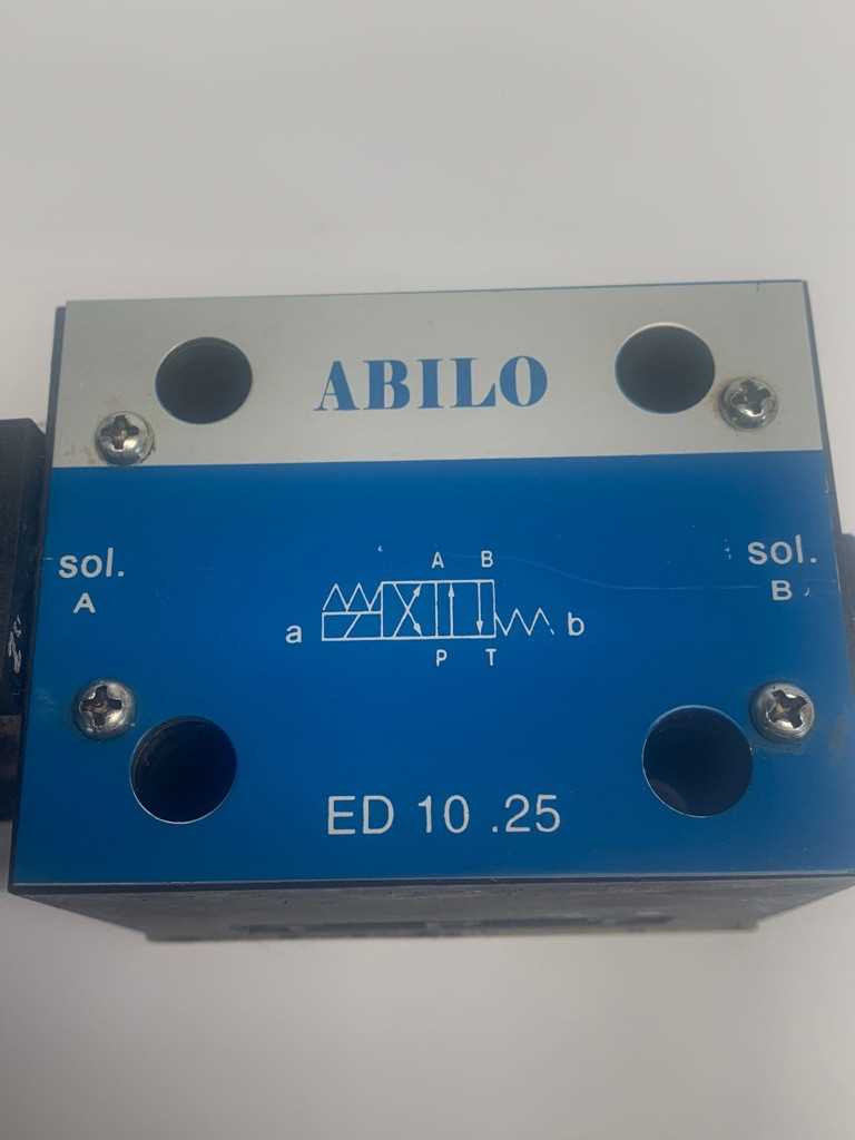 Preview: Elektromagnetisches Hydraulikventil Cetop 05 NG10 320 bar 4/2 Wege Kreuz-Parallel VAC 12/24 VDC230