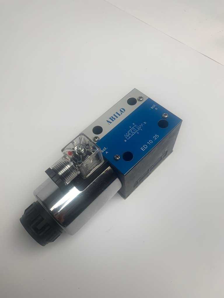 Preview: Elektromagnetisches Hydraulikventil Cetop 05 NG10 320 bar 4/2 Wege Kreuz-Parallel VAC 12/24 VDC230