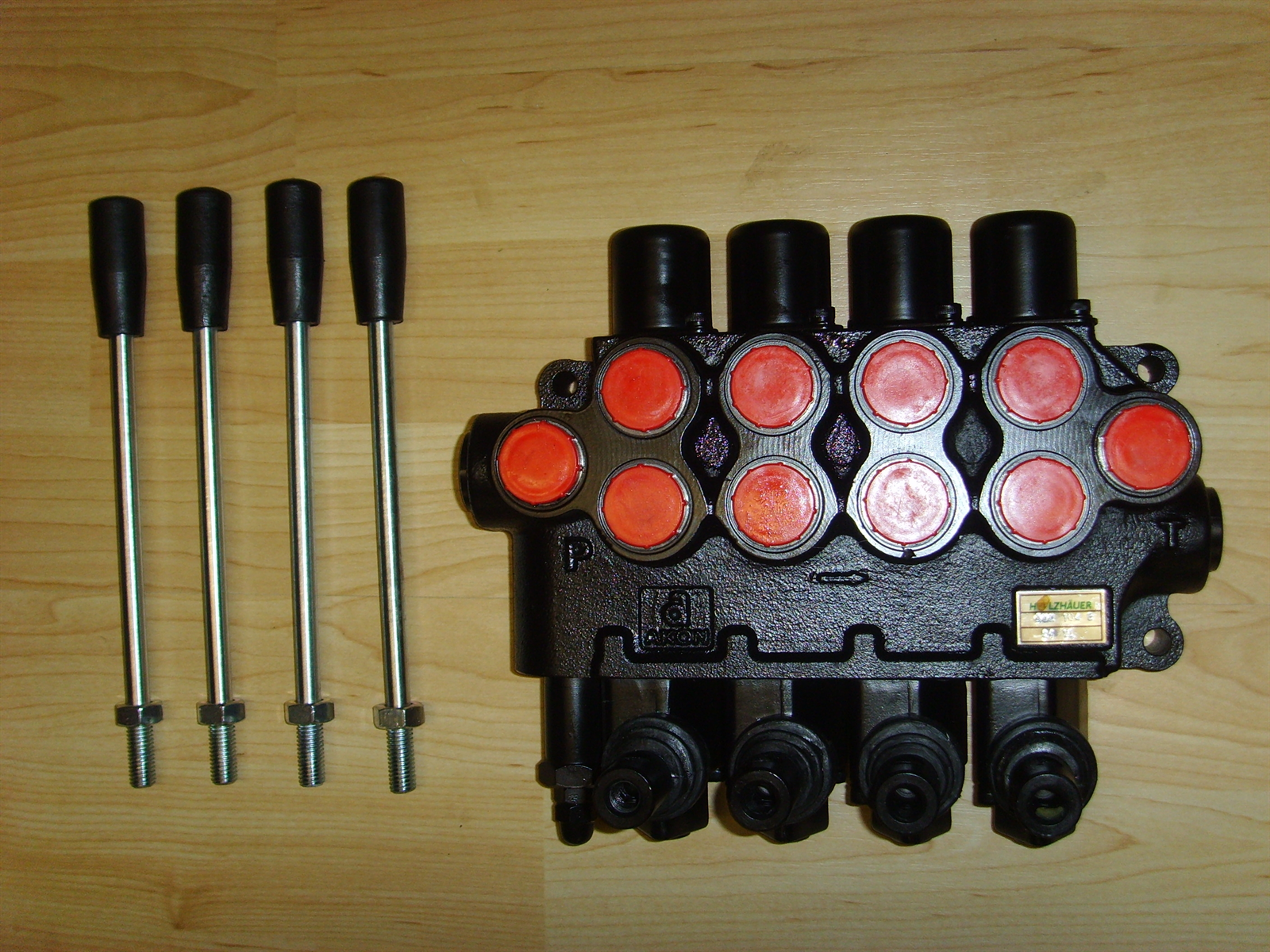 Hydraulikventil Monoblock 4-Sektionen 70l/min, dw