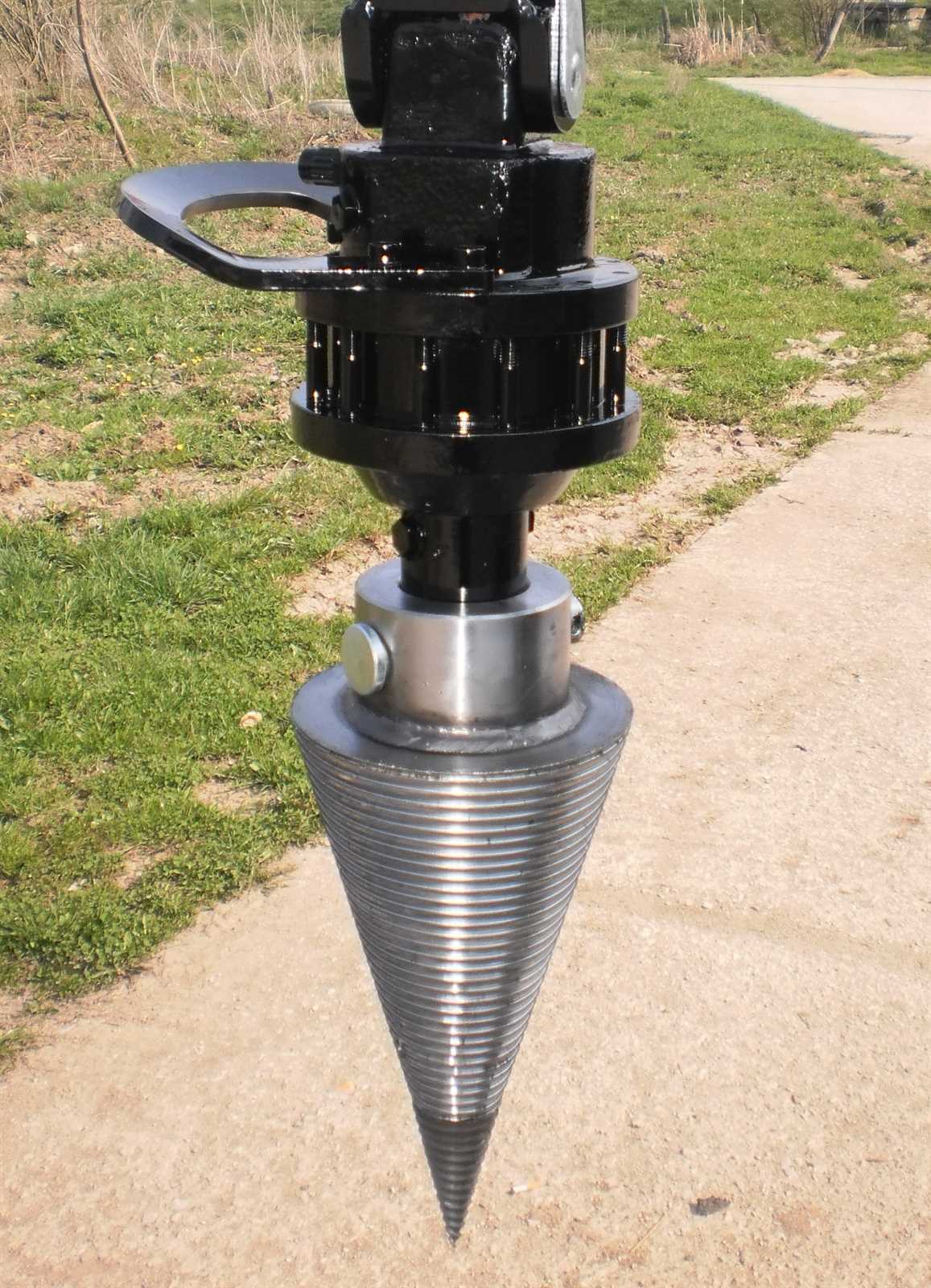 Kegelspalter Drillkegelspalter mit 5 Tonnen Rotator Formiko Du200-400 Spitze hart