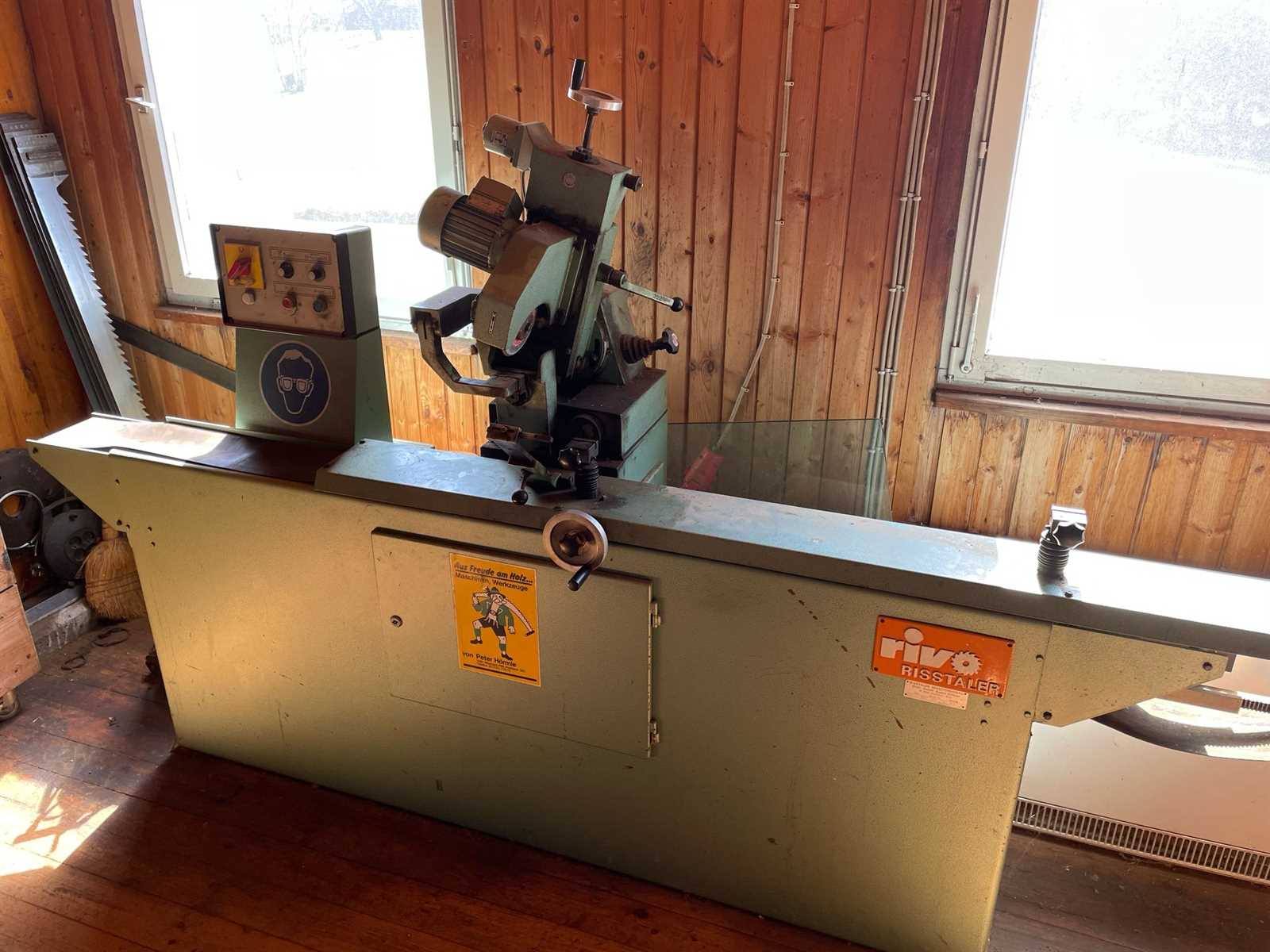 Sägeblattschärfmaschine für Gattersägen Risstaler Rivo 200 GA